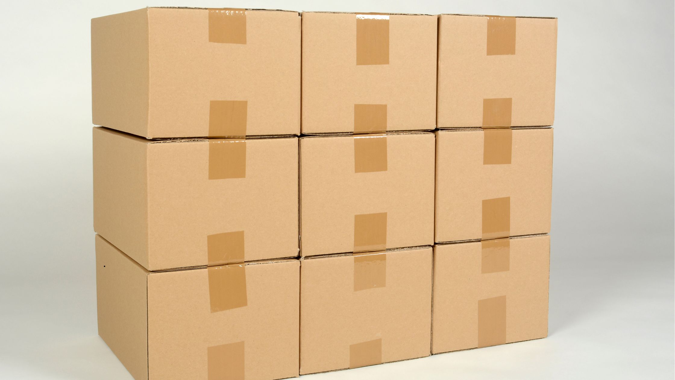 How Bulk Shipping Boxes Cut Packaging Costs for Growing Businesses